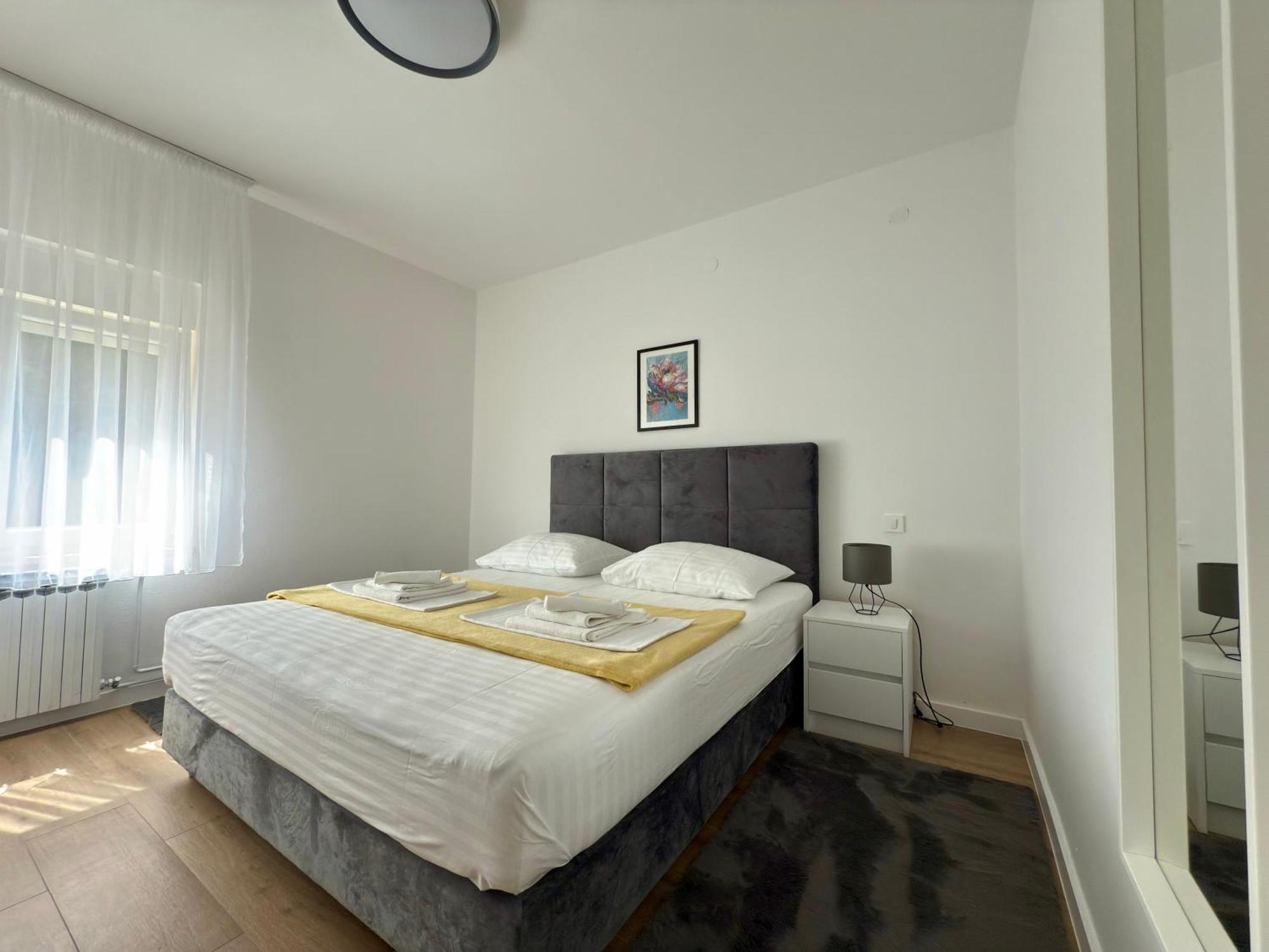 Apartmani Tatjana Novalja Ngoại thất bức ảnh