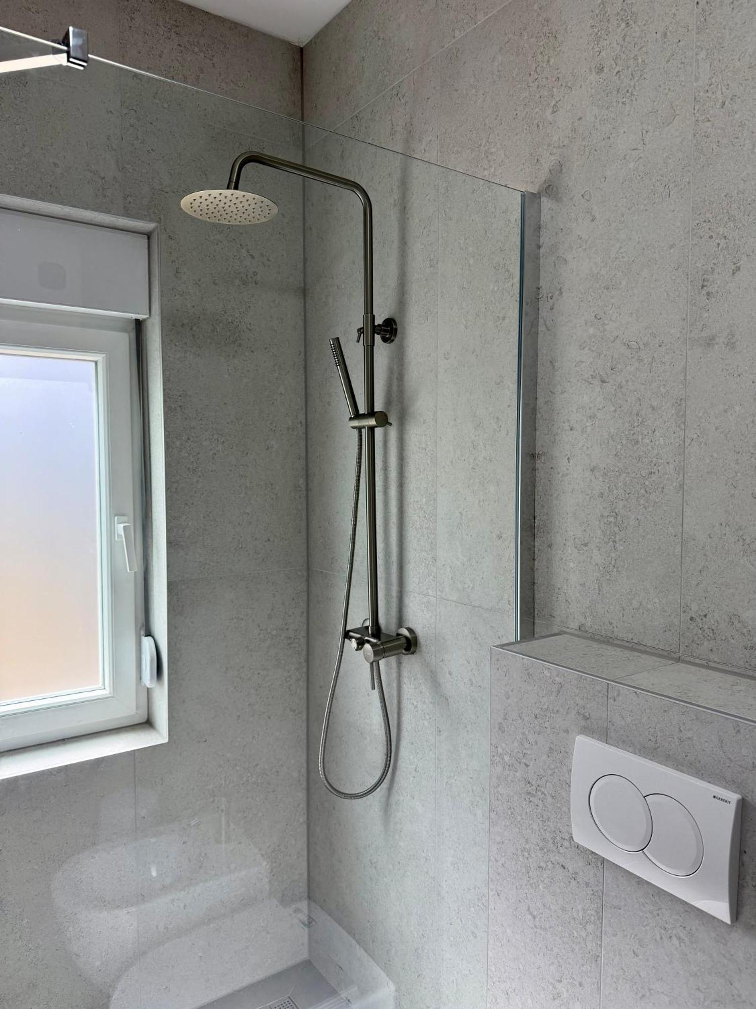 Apartmani Tatjana Novalja Ngoại thất bức ảnh